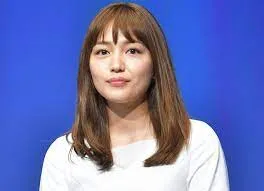 【川口春奈の家族構成】父親は事故なの？インスタ写真？家族写真？兄弟や両親離婚？姉