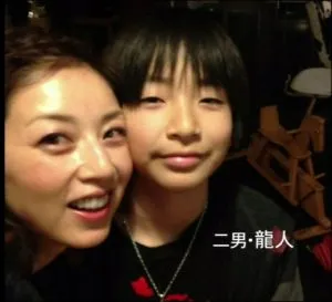 高岡早紀の子供は何人?父親は保阪尚希との関係?似てない
