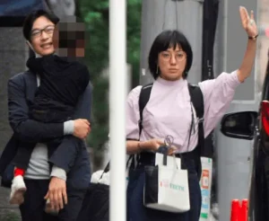 【菅野美穂の子供】双子・病気？慶応？写真？堺雅人長男 小学校どこ！息子？何歳？幼稚舎？子育て